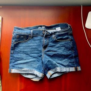 Old Navy fitted stretch midi Jean shorts